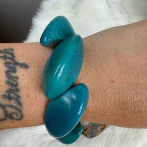 Turquoise Colored Tagua Nut Stretch Bracelet 6" Unstretched